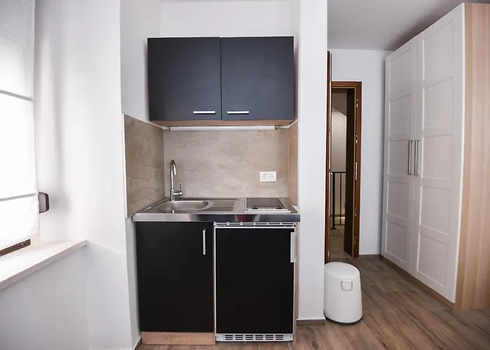 Old Town Guest house 3*