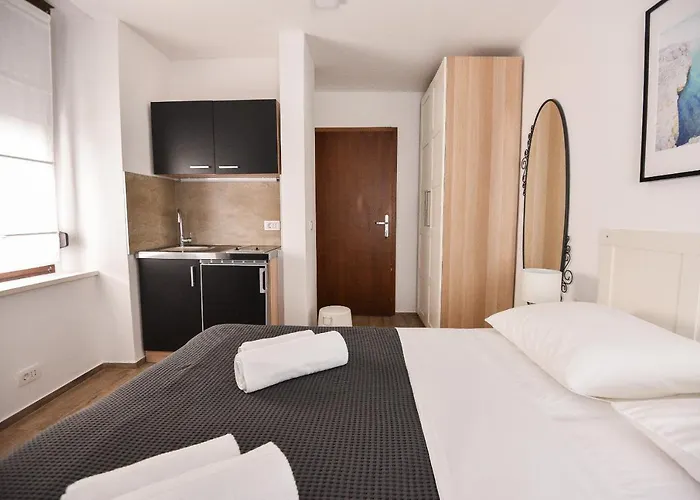 Guest house Old Town 3*