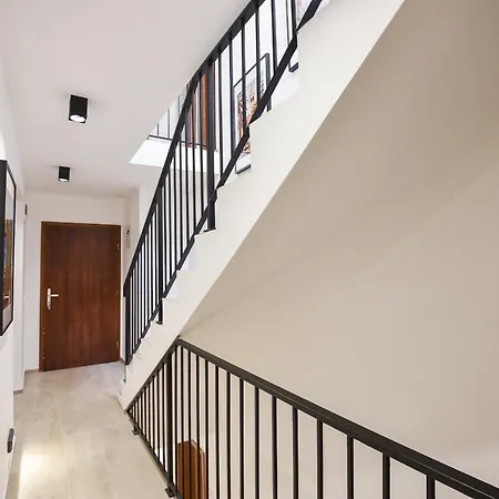 Πανσιόν Old Town Πούλα