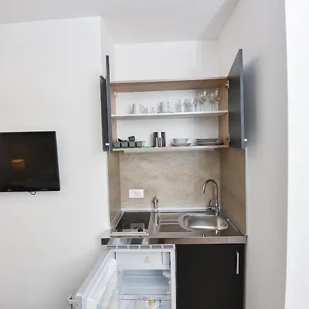 Old Town Πανσιόν Πούλα