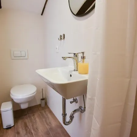 Old Town Πανσιόν Πούλα